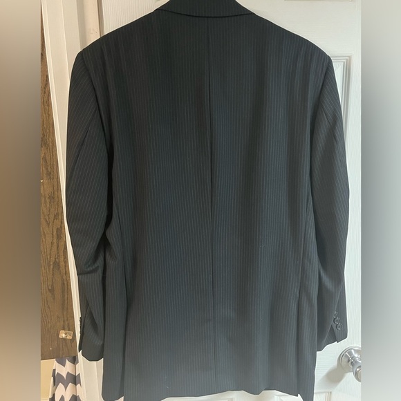 Jos A Bank Sport Coat. Black 40R - Picture 2 of 4